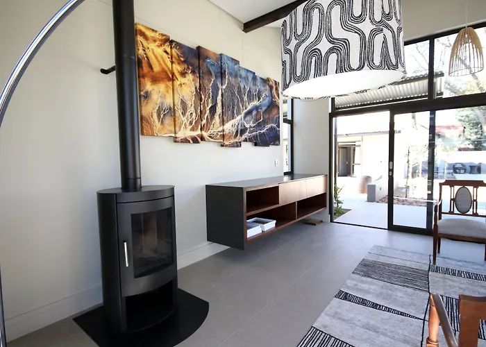  Elegant Guesthouse