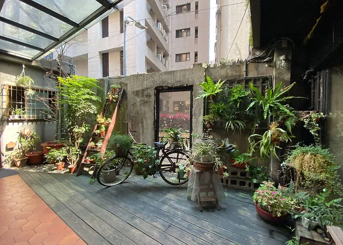 Cho Hotel