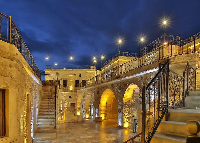 Hotel nahe College: Golden Cave Suites