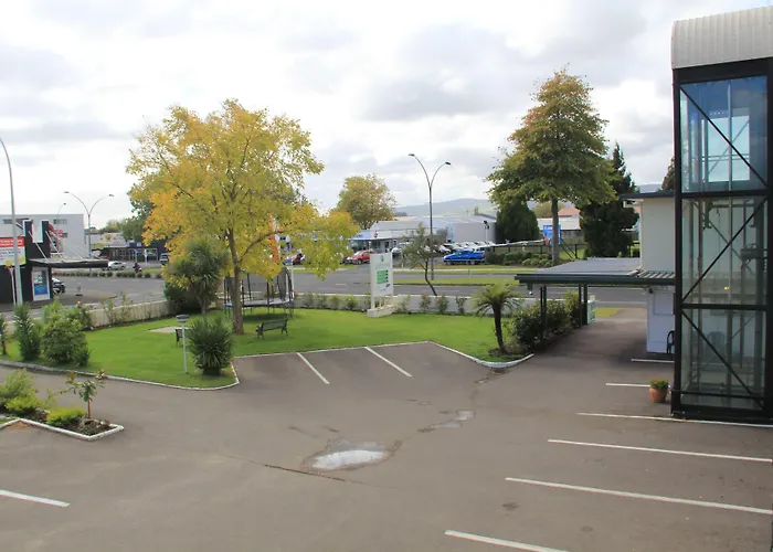 Gateway International Motel