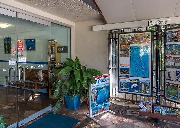 Cairns Holiday Lodge