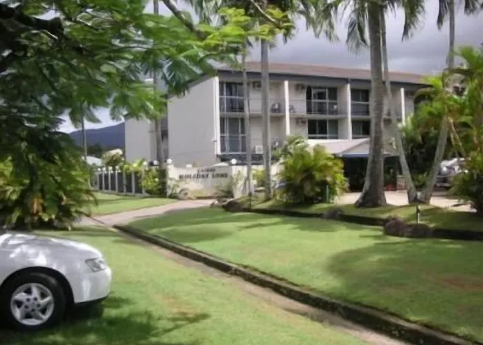 Cairns Holiday Lodge