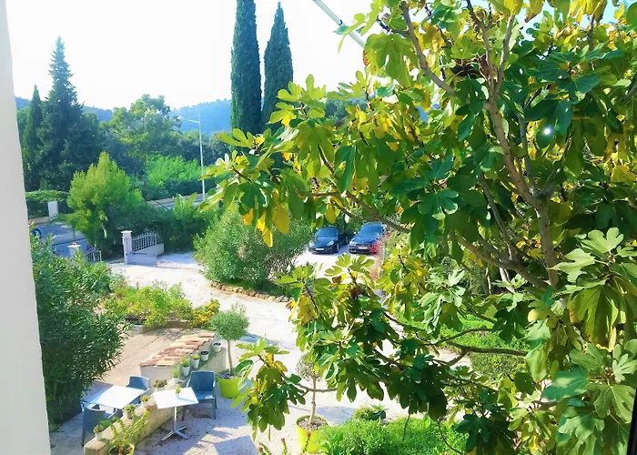 Les Jardins De Bormes, Hotel De Charme Sans Enfants Avec Sauna & Jacuzzi (Adults Only)