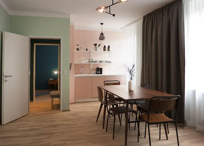 Ferienvermietung: Etagerie Linz