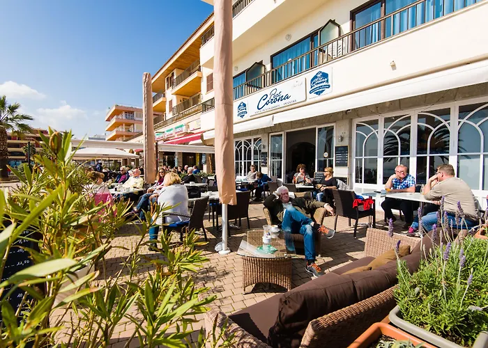 Villa: Hostal Port Corona