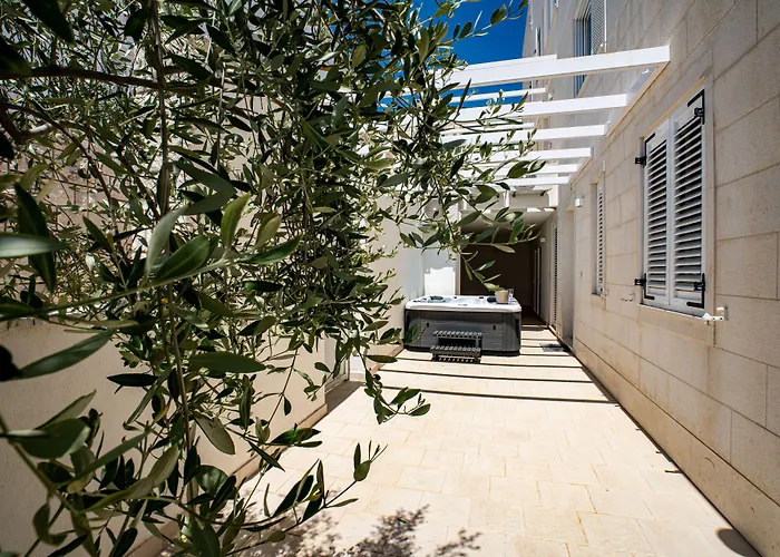 Apartments Villa Azzurra Bol