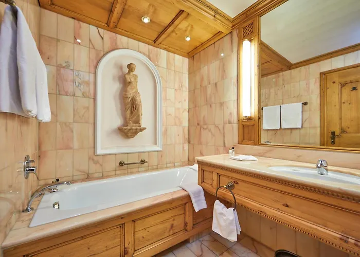 Parkhotel Wallgau 4 Sterne Superior Alpenjuwel mit Spa Genuss, Golf&Wellness in der Karwendel-Region Tradition trifft Eleganz im stilvollen Rückzugsort