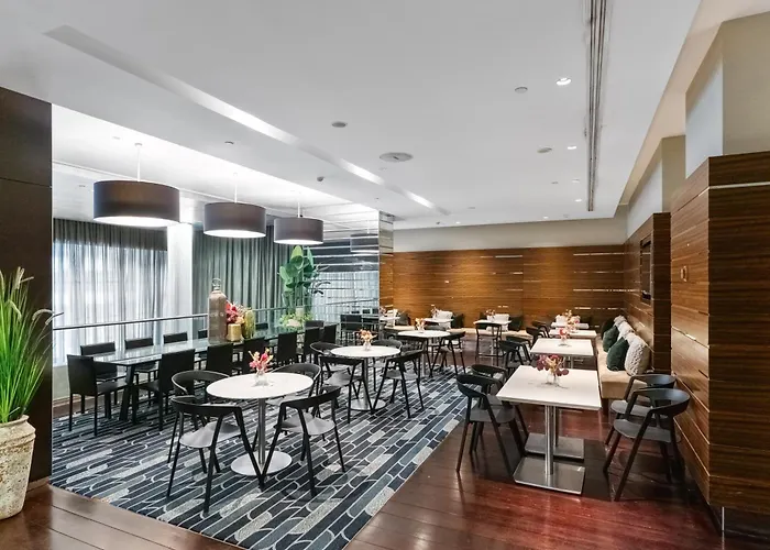  Fraser Suites Sydney