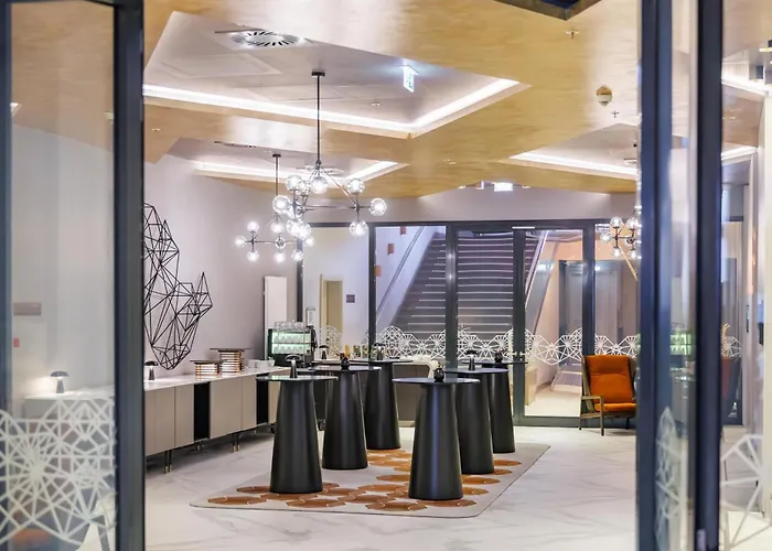 Park Plaza