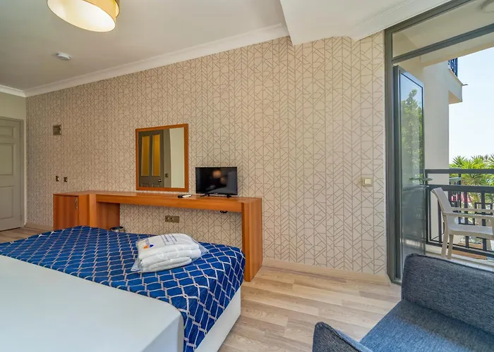 Uras Beach Hotel