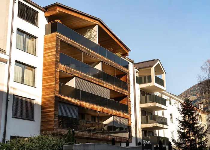 Gerharts Premium City Living - Center Of With Free Parking And card