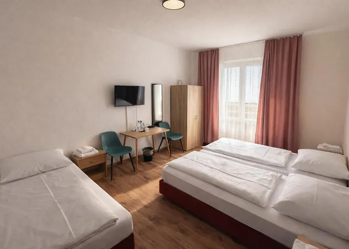 City Hotel Bauer mit Aufzug with elevator