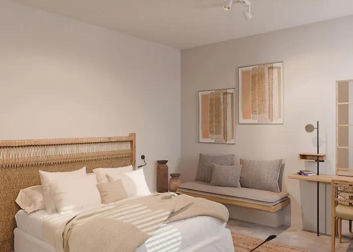 F Fine Suites - Adults Only