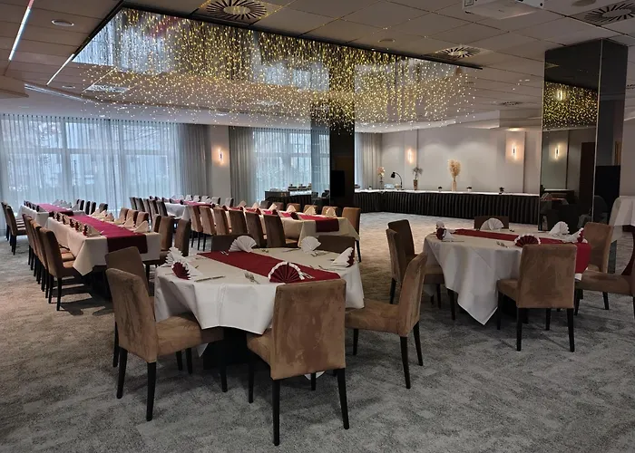 4-Sterne-Hotel: NOVINA HOTEL Südwestpark