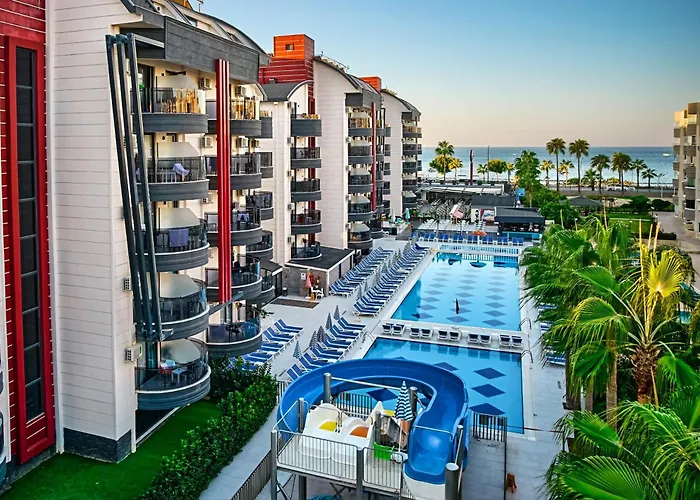  Grand Uysal Beach & Spa