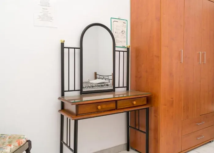 Anna'S Studios & Apartments