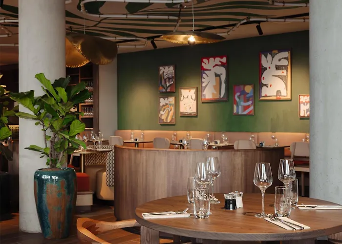 Romantisches Hotel: Doubletree By Hilton Amsterdam Centraal Station