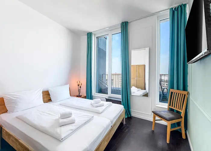 Ferienvermietung: Holiday At Alexanderplatz Apartments