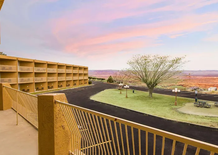 Hotel Am Quality View Of Lake Powell - Page