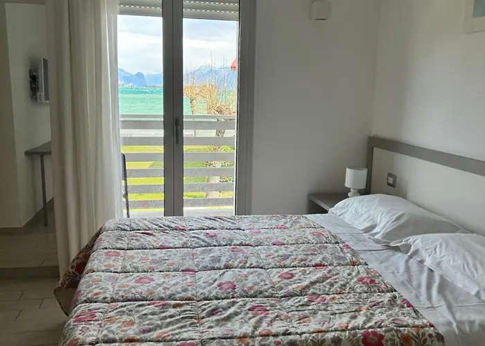 Hotel Stella Del Benaco