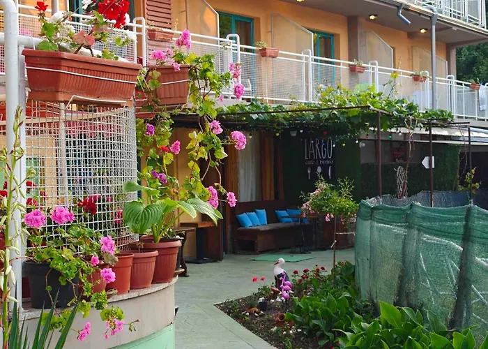 Hotel Largo Beach