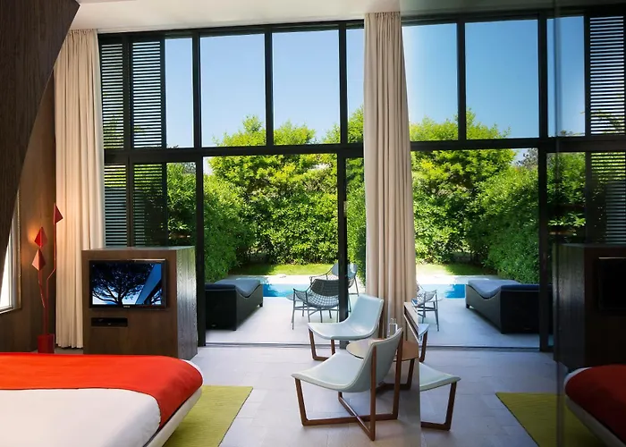 Resort: Sezz Saint-Tropez