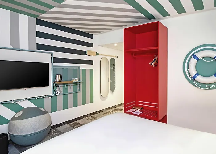 Zentrales Hotel: Ibis Styles Warszawa Centrum