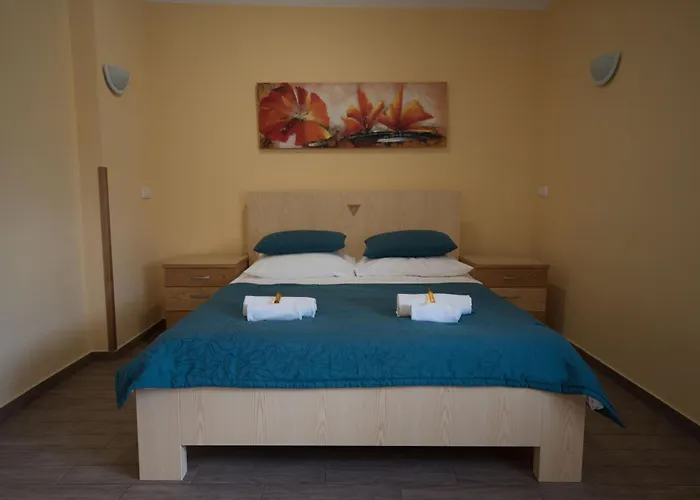 S Hotel