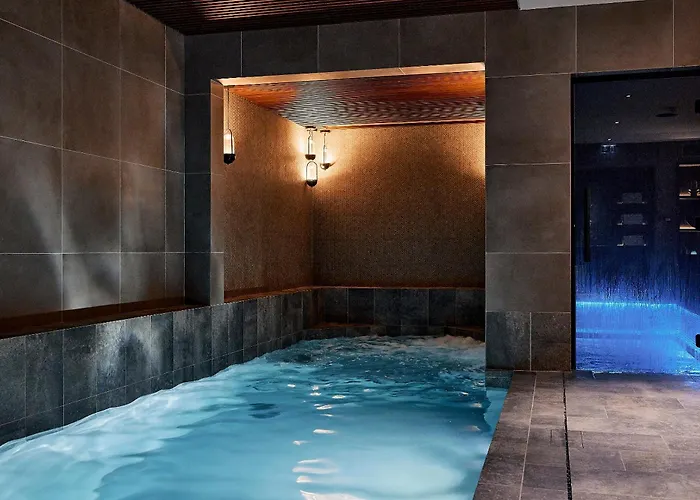 Jacuzzi-Hotel: Le Bellune Paris