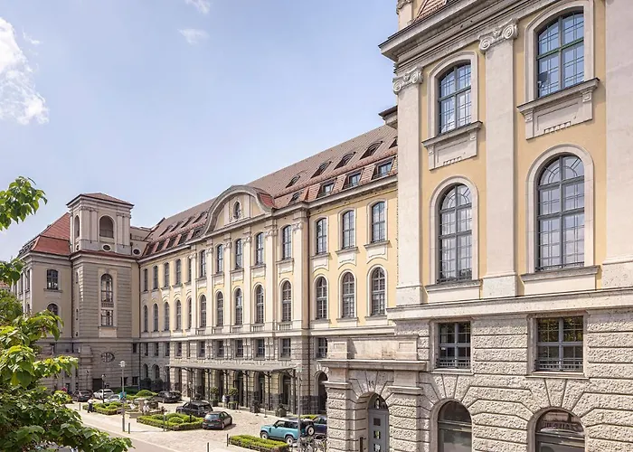 5-Sterne-Hotel: Telegraphenamt