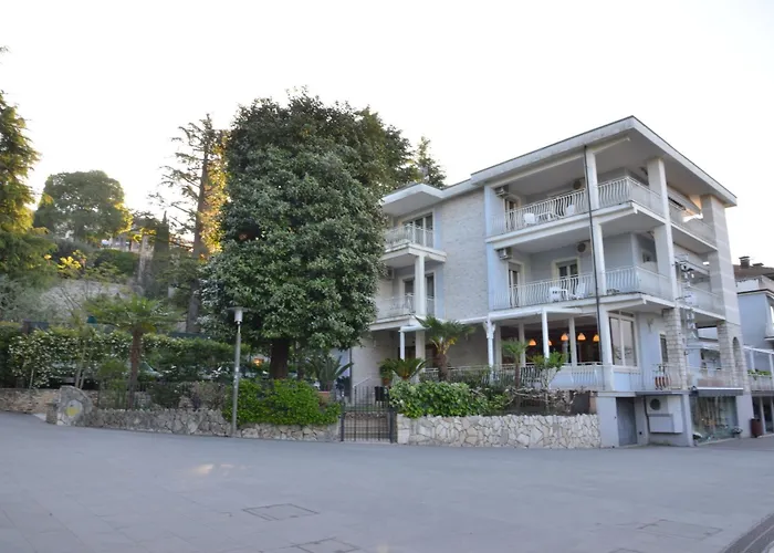 Hotel Luna
