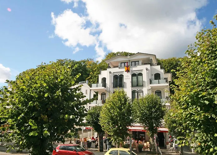 Ferienvermietung: Villa Lena - FeWo 09 mit Balkon