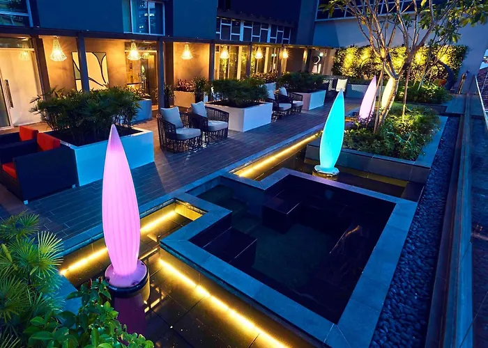  Mercure Singapore Bugis