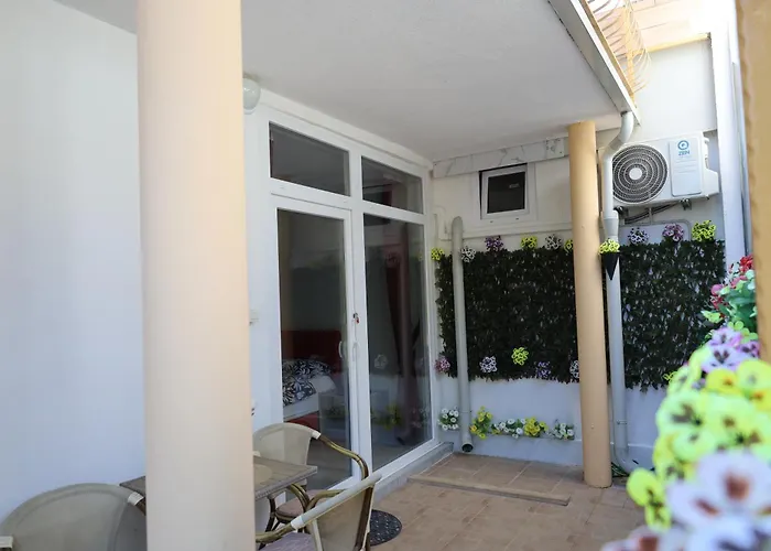 Amore House With Apartment