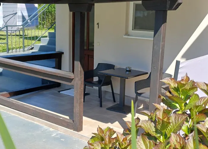 Apartments & Rooms Darrer