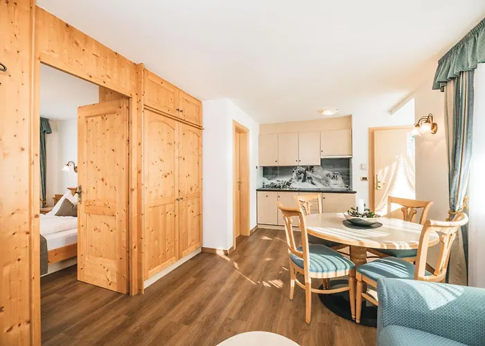 Garni Hotel Miara - Your Dolomites Home