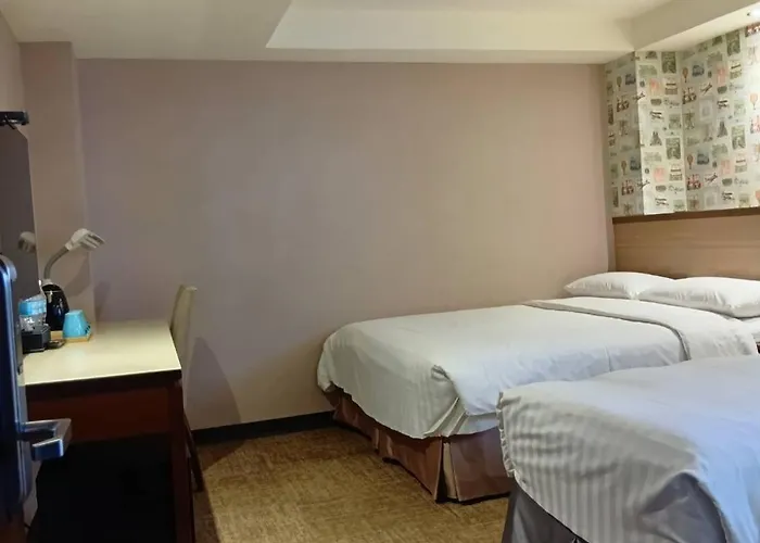 Rich&Free Hotel - Kaifeng 富逸旅趣-北車開封館