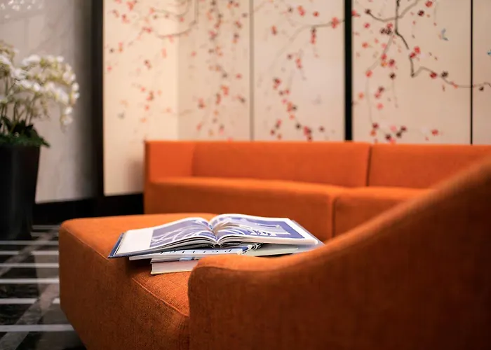 V Hotel Lavender