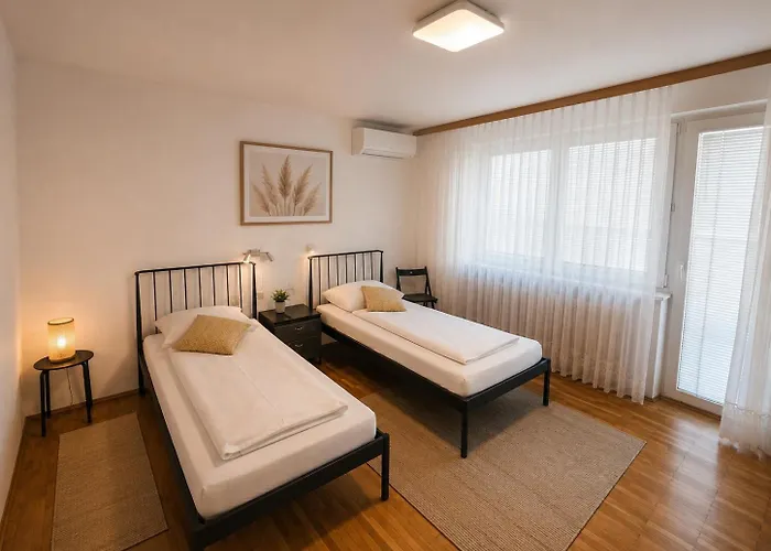 Pri Karlu Rooms & More