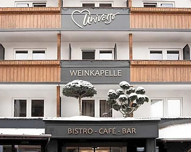 Hotel Universo