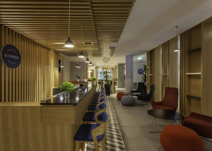 Holiday Inn Express Dublin-Airport By Ihg