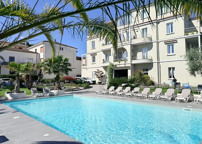 Hotel Benaco