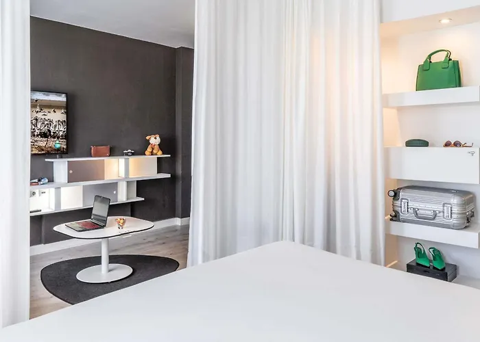  Novotel Suites Malaga Centro