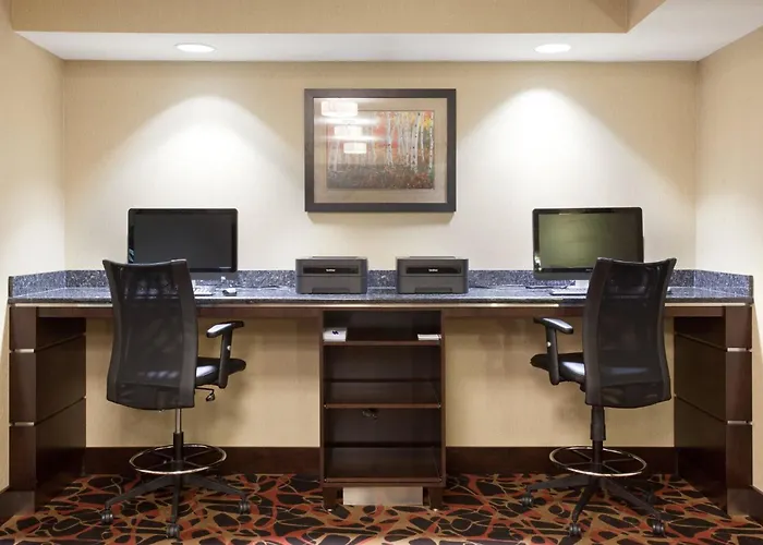  Holiday Inn Express & Suites Moab By Ihg