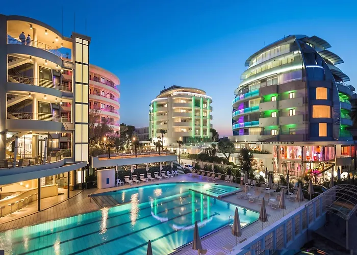 Hotel Waldorf- Premier Resort