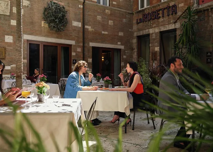 Hotel mit Hund Rosetta Perugia Tapestry Collection By Hilton