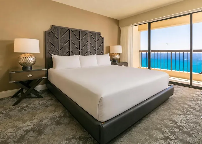 5 Sterne Hotels Aston Waikiki Beach Tower