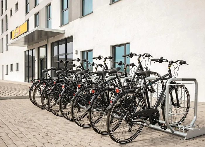 Super 8 by Wyndham Oberhausen am Centro