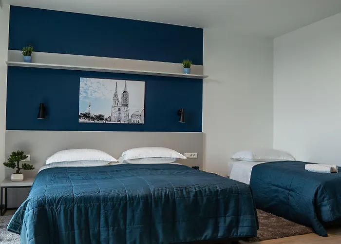 Hotel Blue