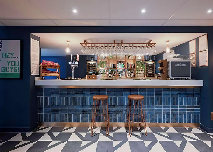 Travelodge Edinburgh Central Hotel